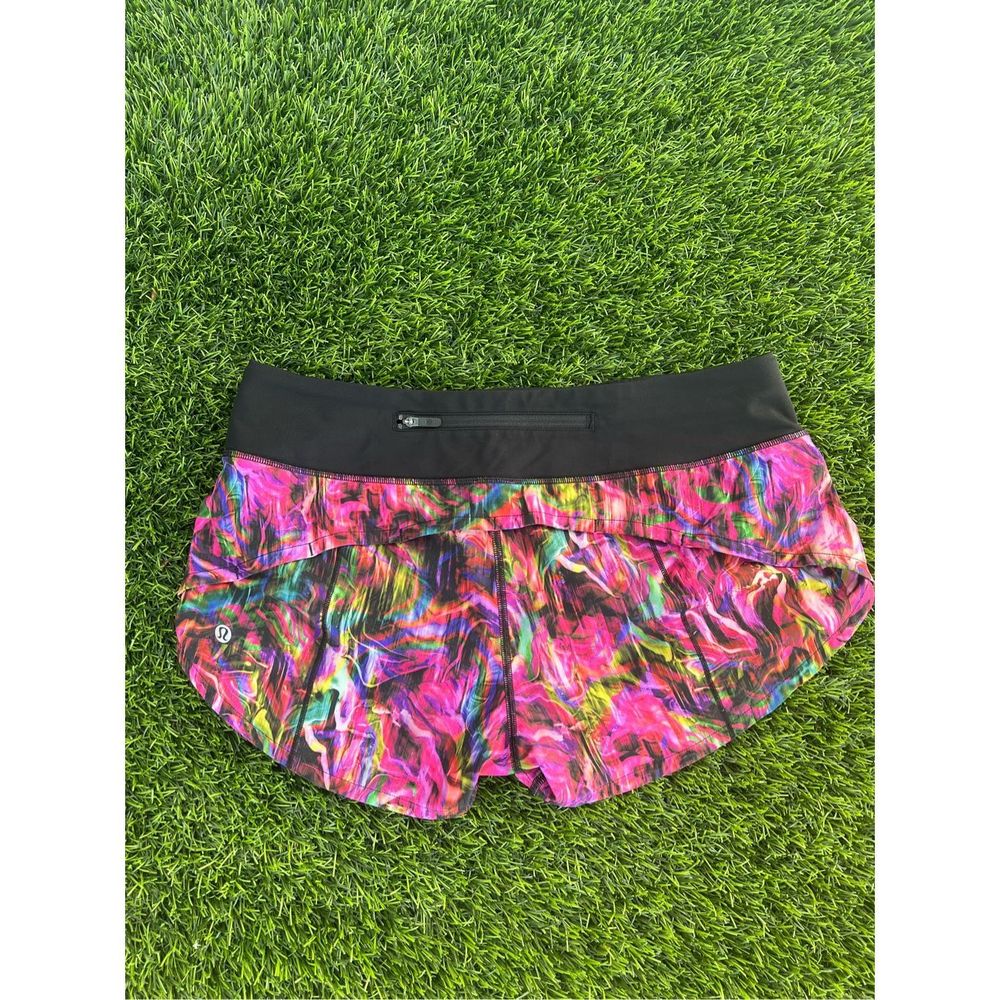 Lululemon Speed Up Low-rise Lined
Shorts 2.5" Hyper Flow pink size 6